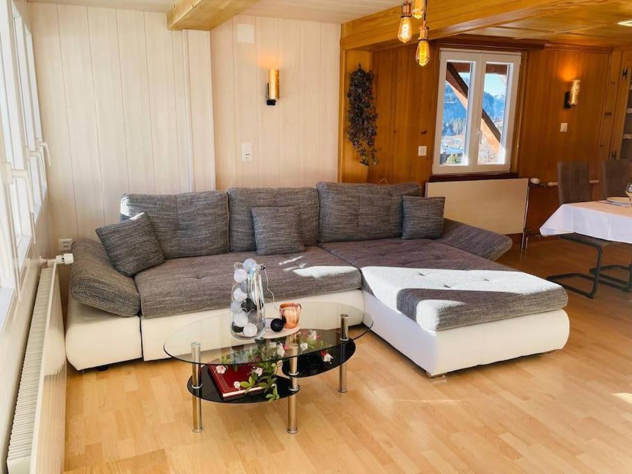 Apartment Chalet Im Sunnigen Usblick Wengen Dış mekan fotoğraf